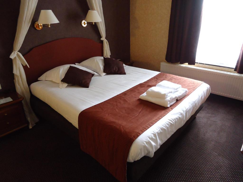 Hotel Groeninghe Brugge Rom bilde